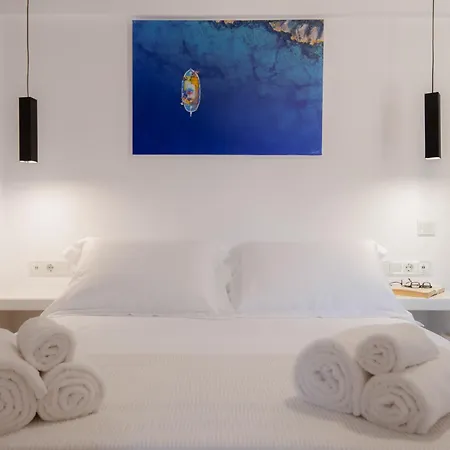 A La Residences 02 Apartment *