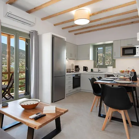 Apartment A La Residences 02 *