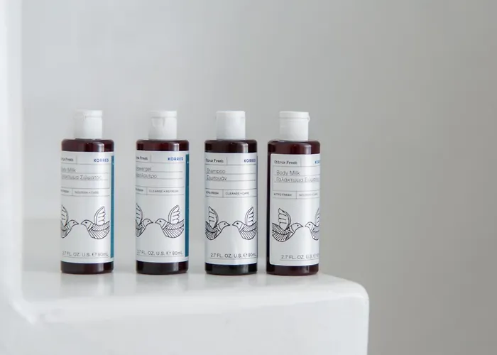 à La Residences 02 *